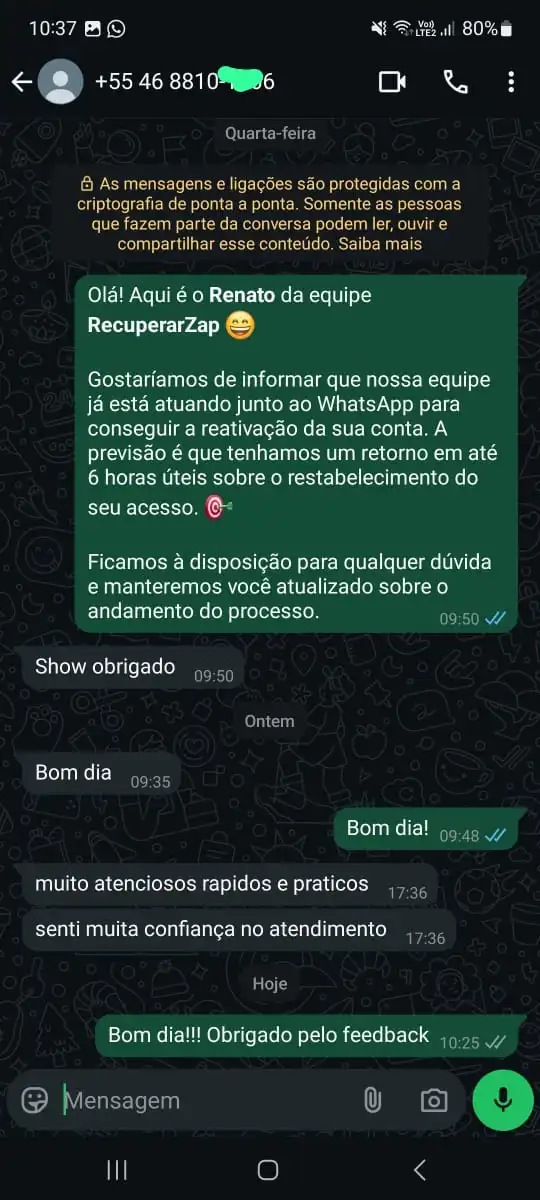 Cliente elogiando o atendimento rápido e prático